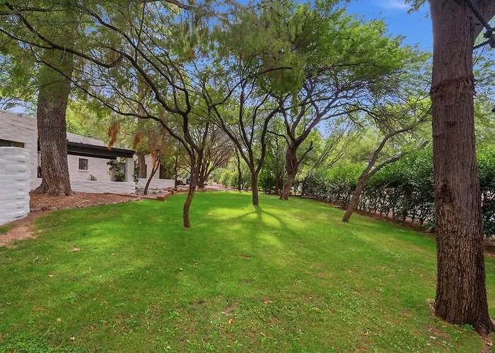 Holiday home Golf & Pool Oasis Retreat